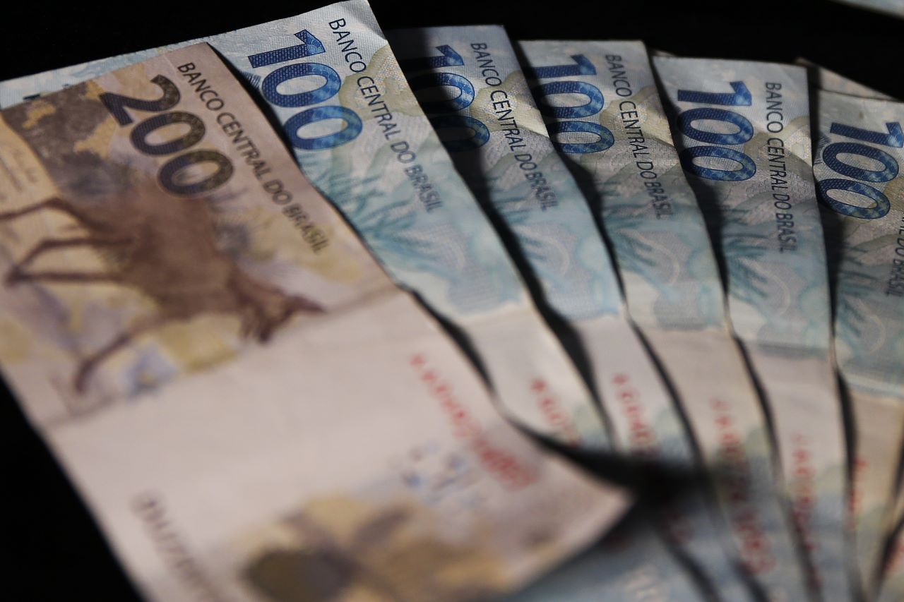 Nota de R$ 200,00 reais teve pouco movimento no Brasil, veja o quanto ela vale agora