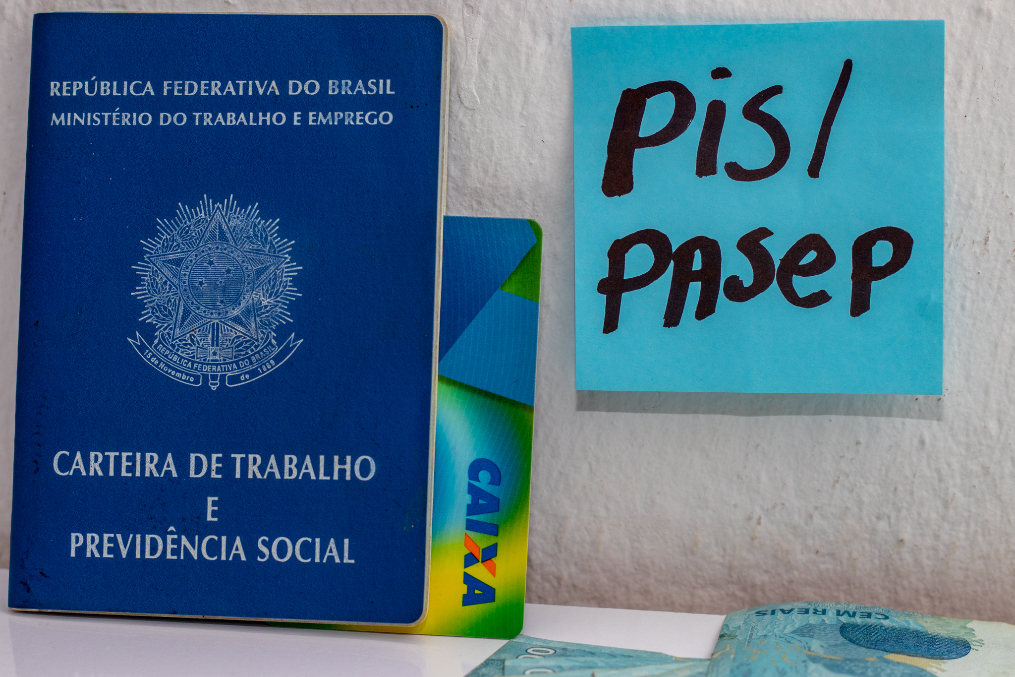 Valor do PIS a ser pago SURPREENDE trabalhadores brasileiros; consulte