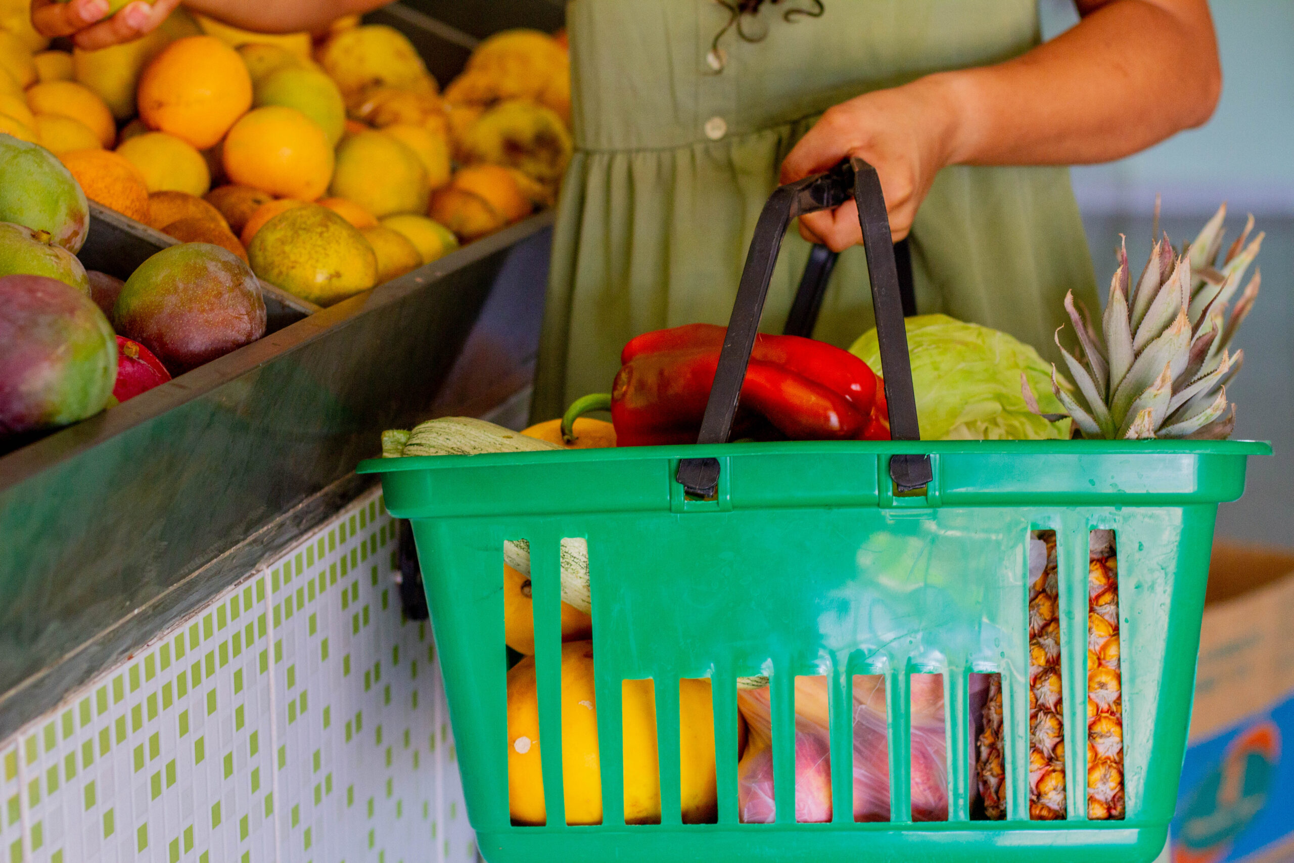 App garante até 50% de DESCONTO em compras nos supermercados; saiba mais