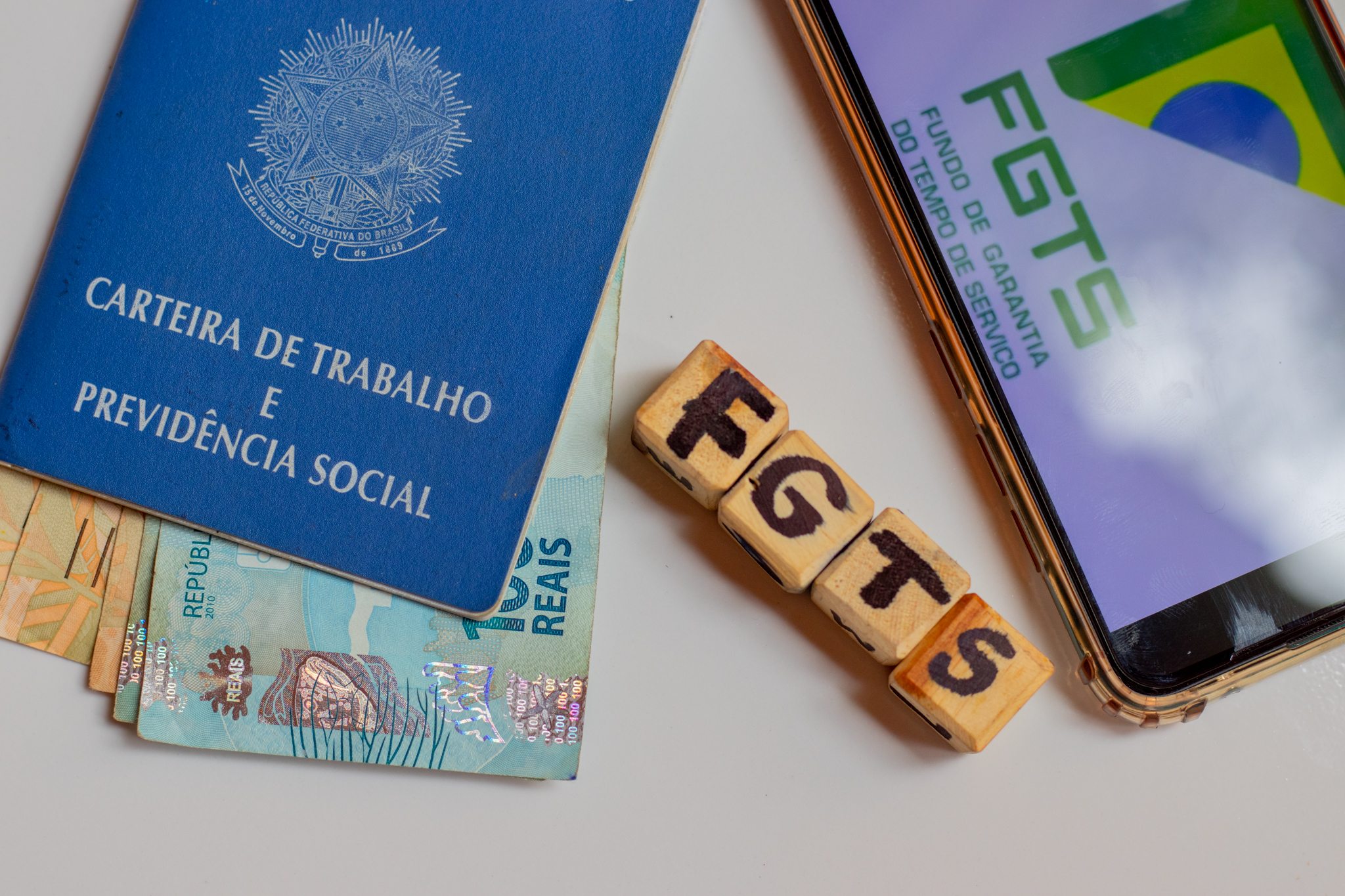 Brasileiros que fazem parte DESTE grupo poderão sacar o Fundo de Garantia ainda em novembro