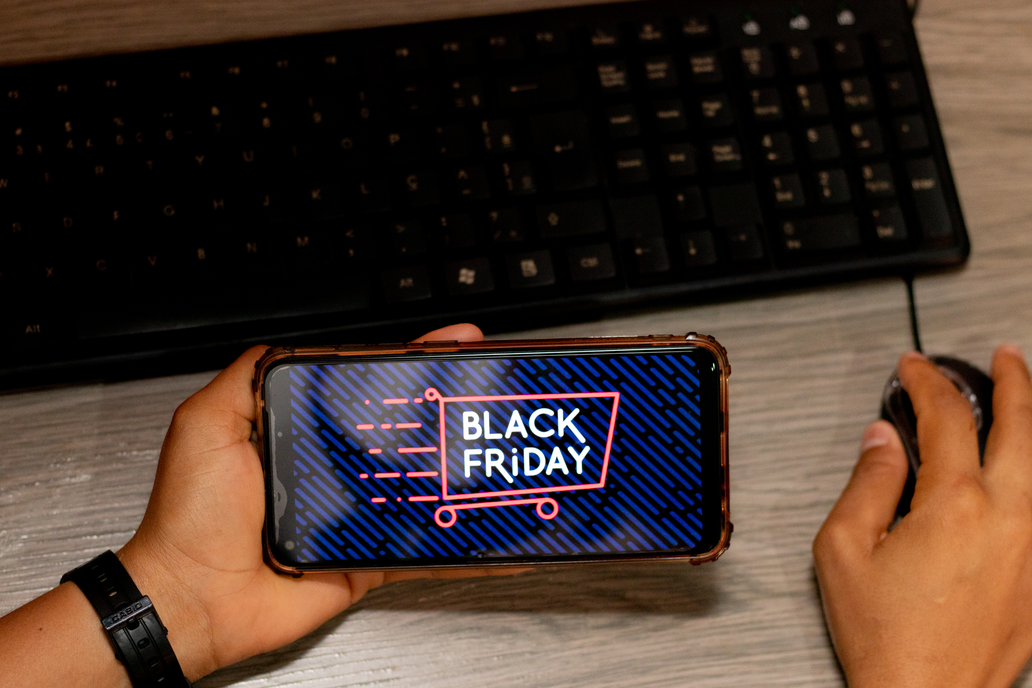 Se arrependeu de um produto comprado durante a Black Friday? SAIBA COMO DEVOLVER!