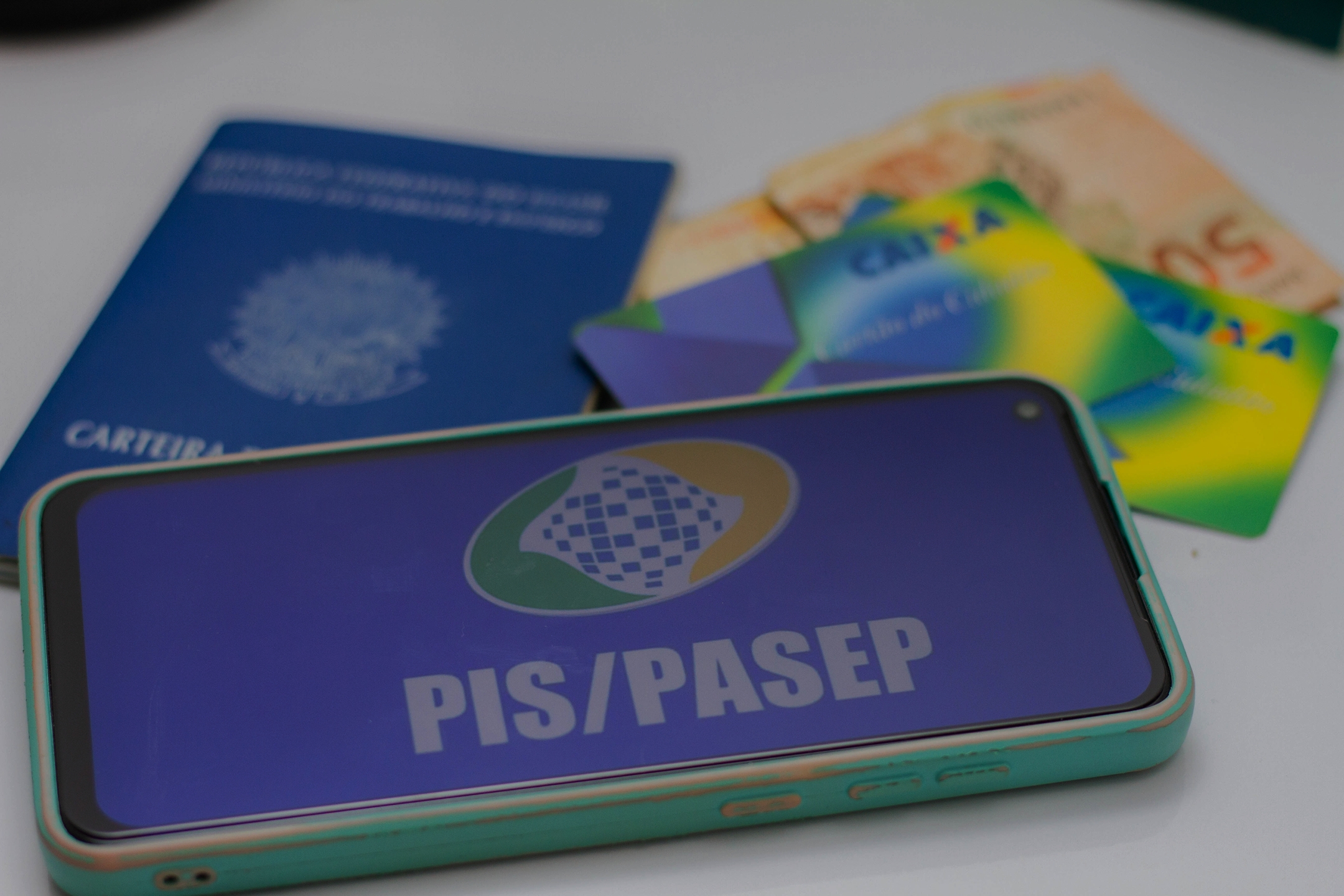 AVISO IMPORTANTE para TODOS os que estão à espera do abono do PIS