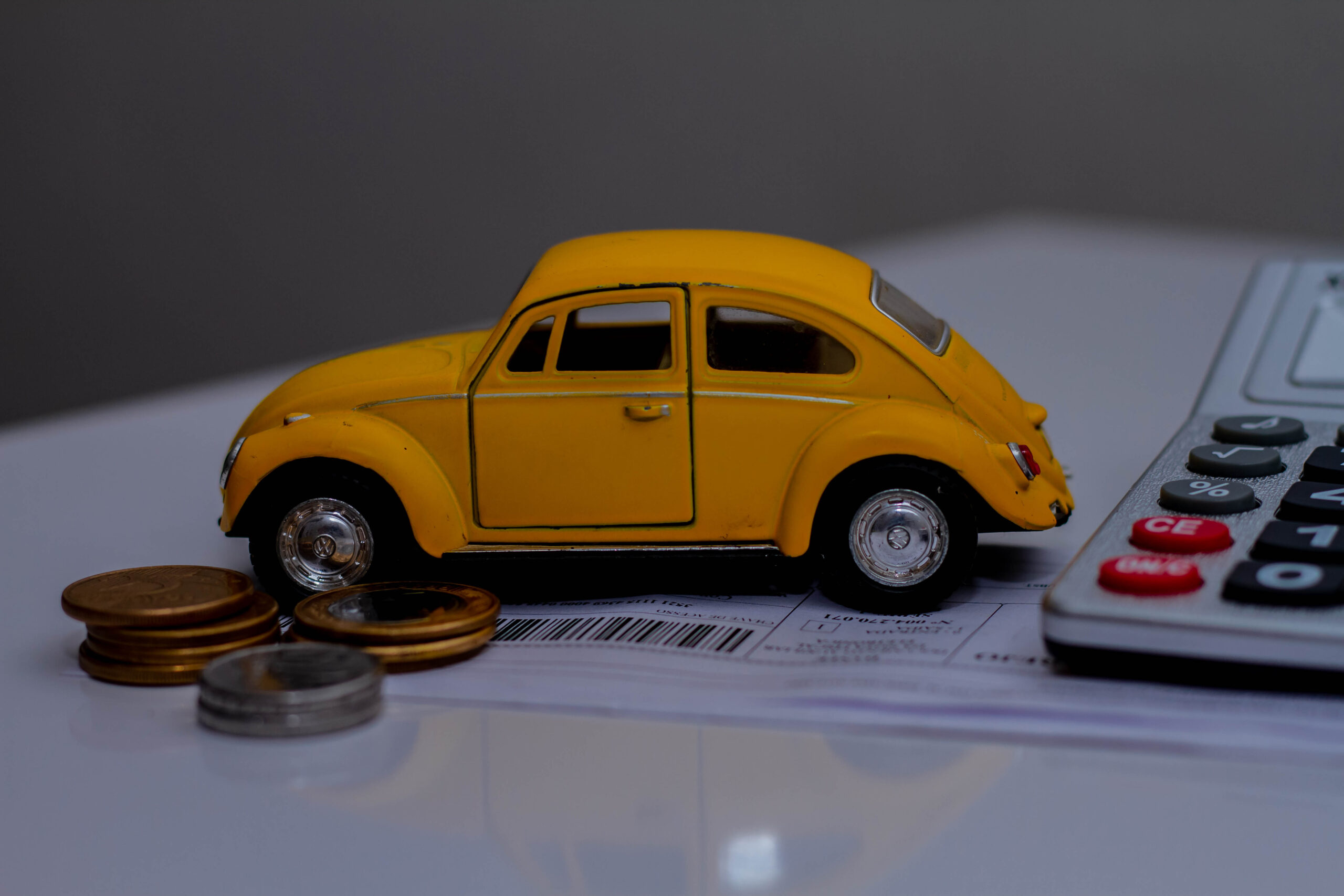 Veículo amarelo