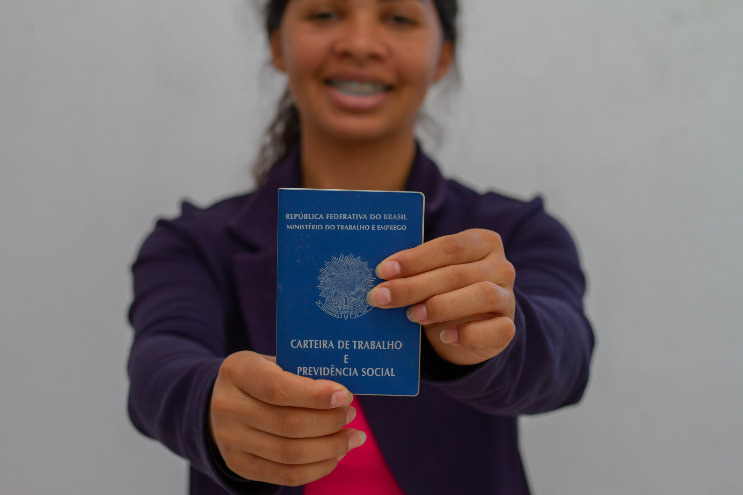 Conheça quais são todos os direitos que os trabalhadores do Brasil com carteira assinada possuem e não sabem.