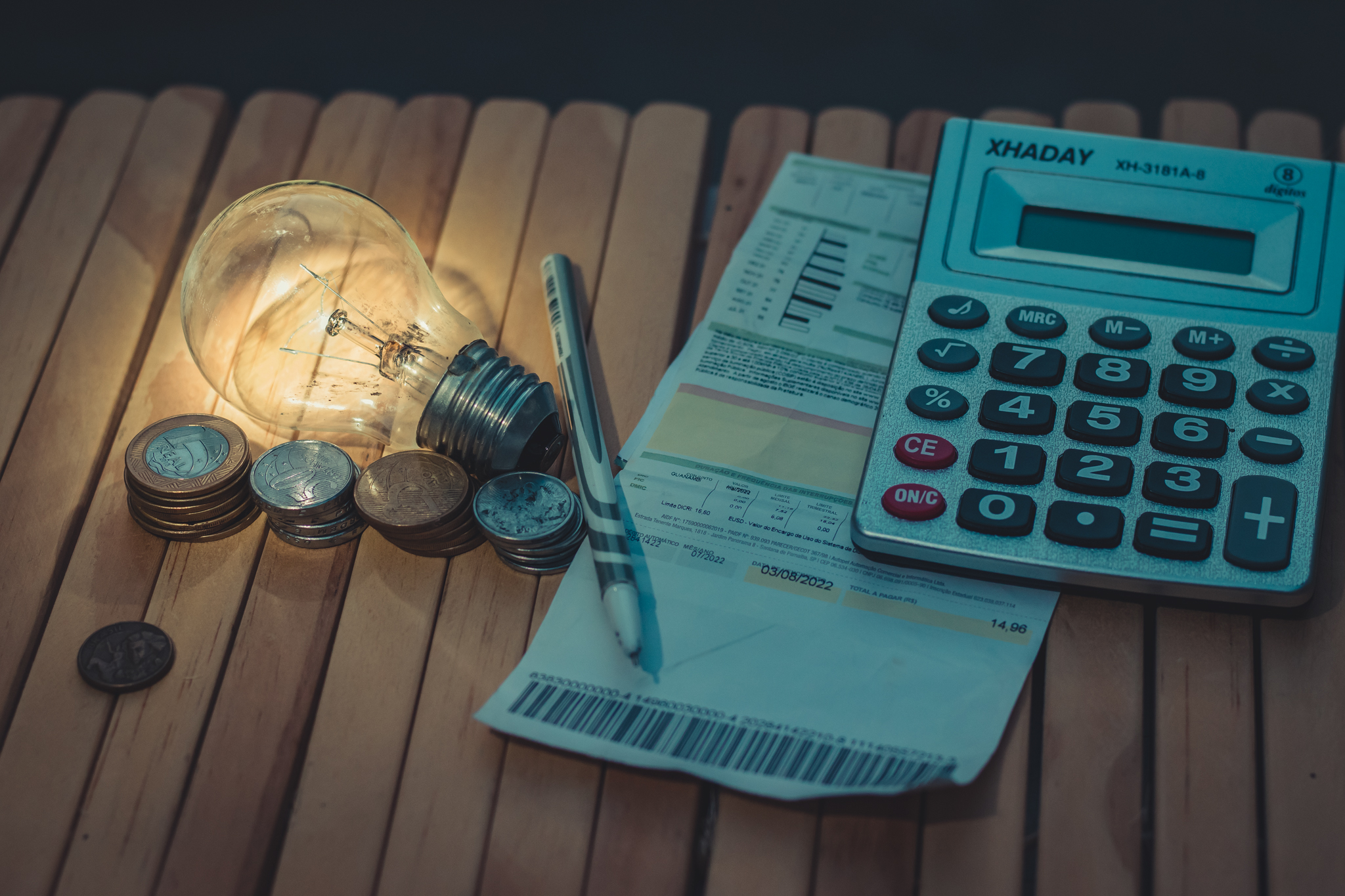 Governo deixa R$ 500 bi em DÍVIDAS na conta de energia; consumidor terá que pagar