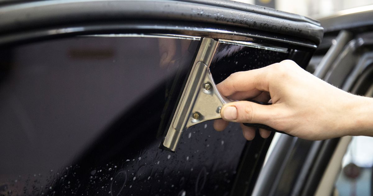 Confira o acessório que está gerando multas para motoristas do país inteiro - arquivo/Canva.