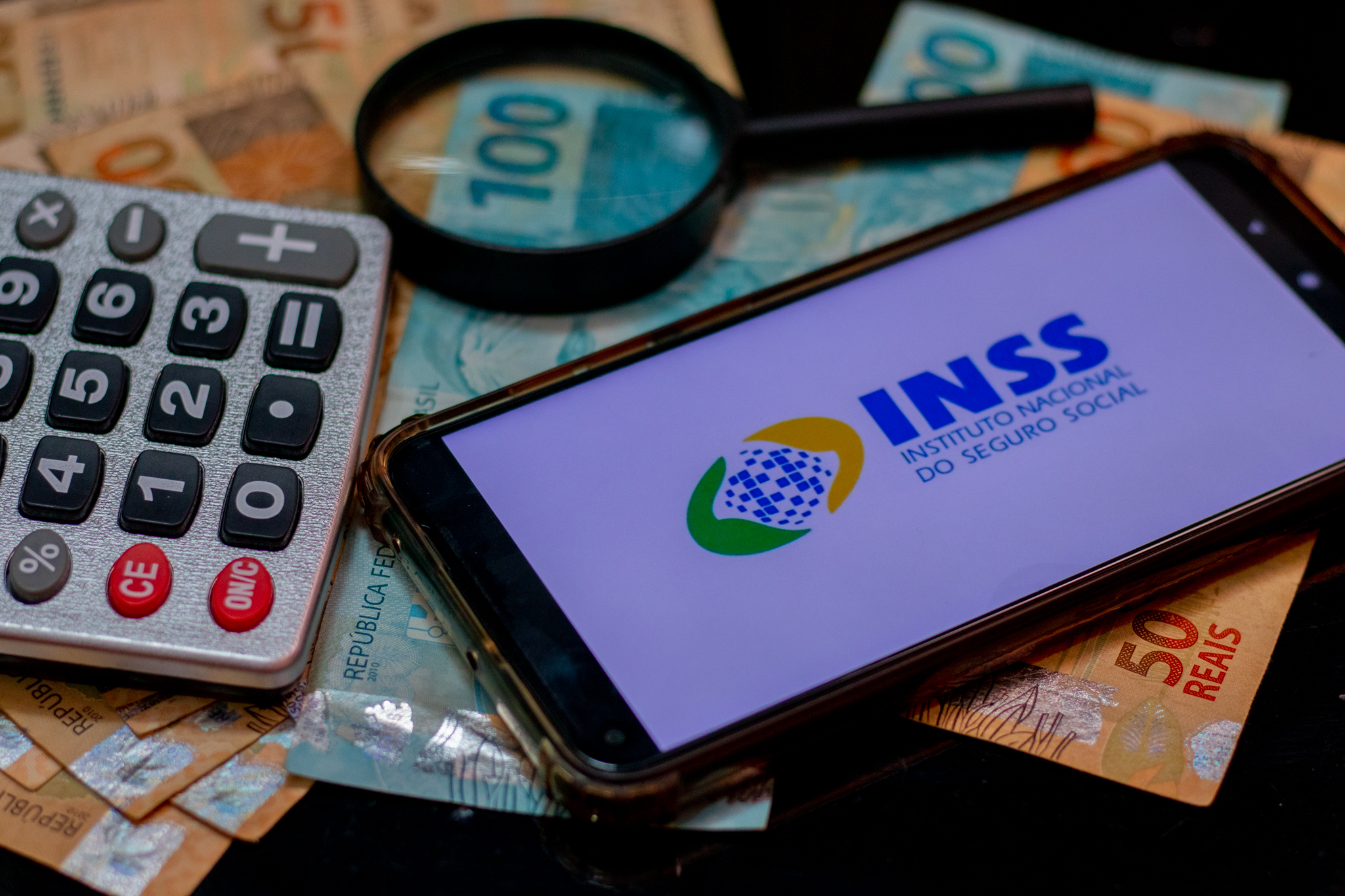 Todo mundo pode pedir REVISÃO do INSS para aumentar a aposentadoria? Veja aqui