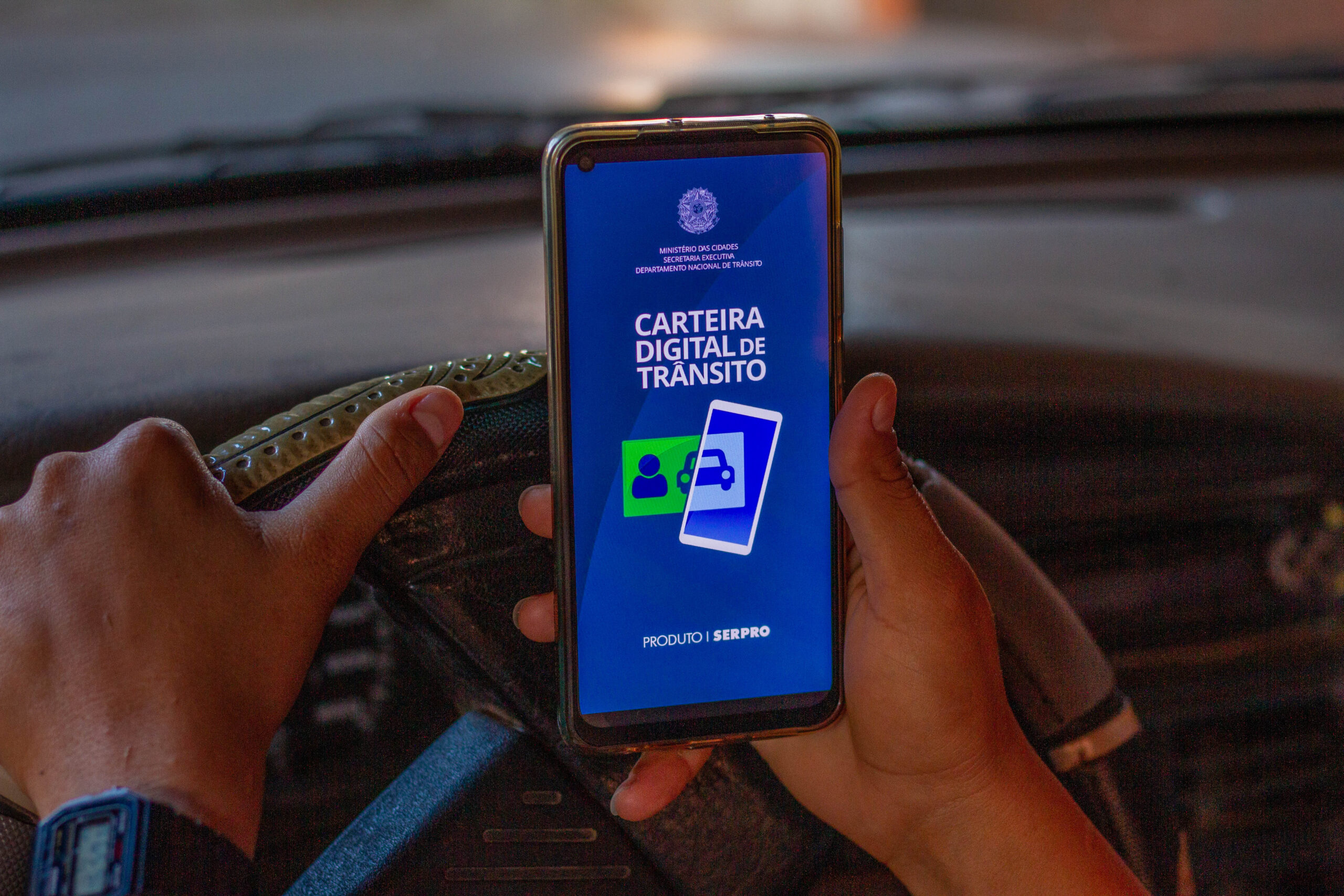 Você pode renovar a CNH pela internet; saiba como