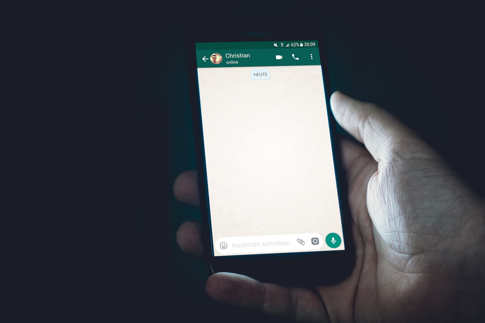 Aprenda a enviar mensagem no WhatsApp sem está conectado à internet