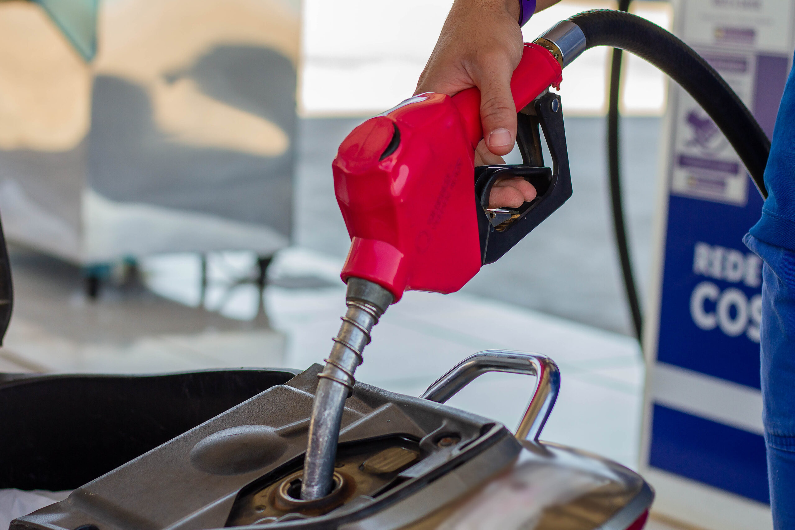 Governo conseguiu segurar o preço da gasolina por mais dois meses - Foto: Jeane de Oliveira / Noticiadamanha.com.br.