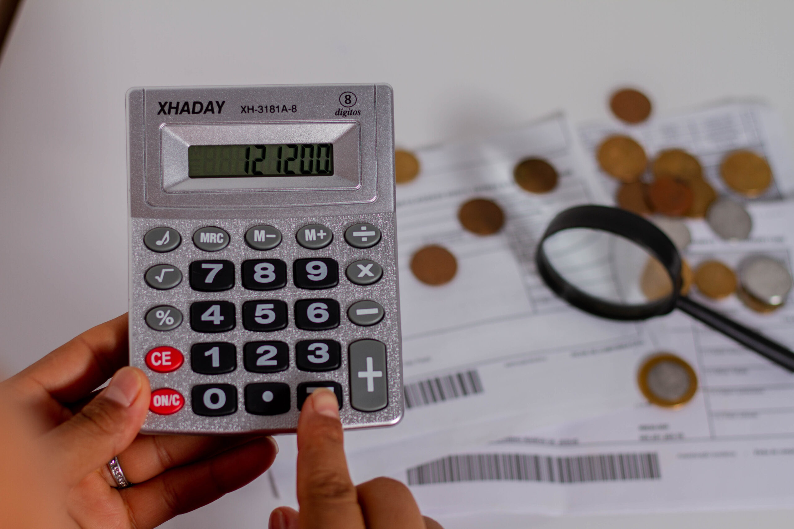 Dívidas podem impedir participação em concurso e cancelar a CNH