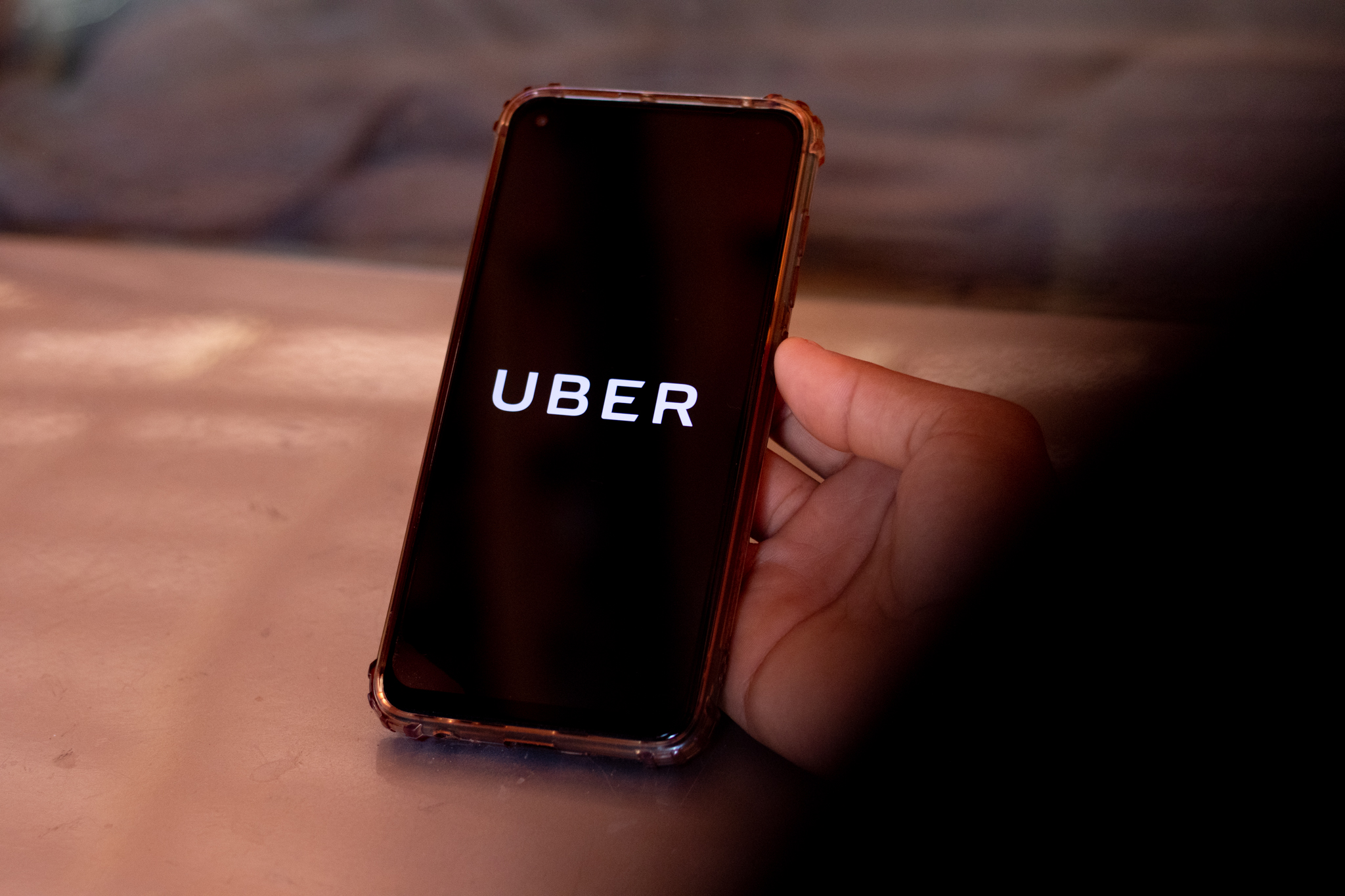 Ministro fala em trocar Uber por Correios se empresa deixar o Brasil