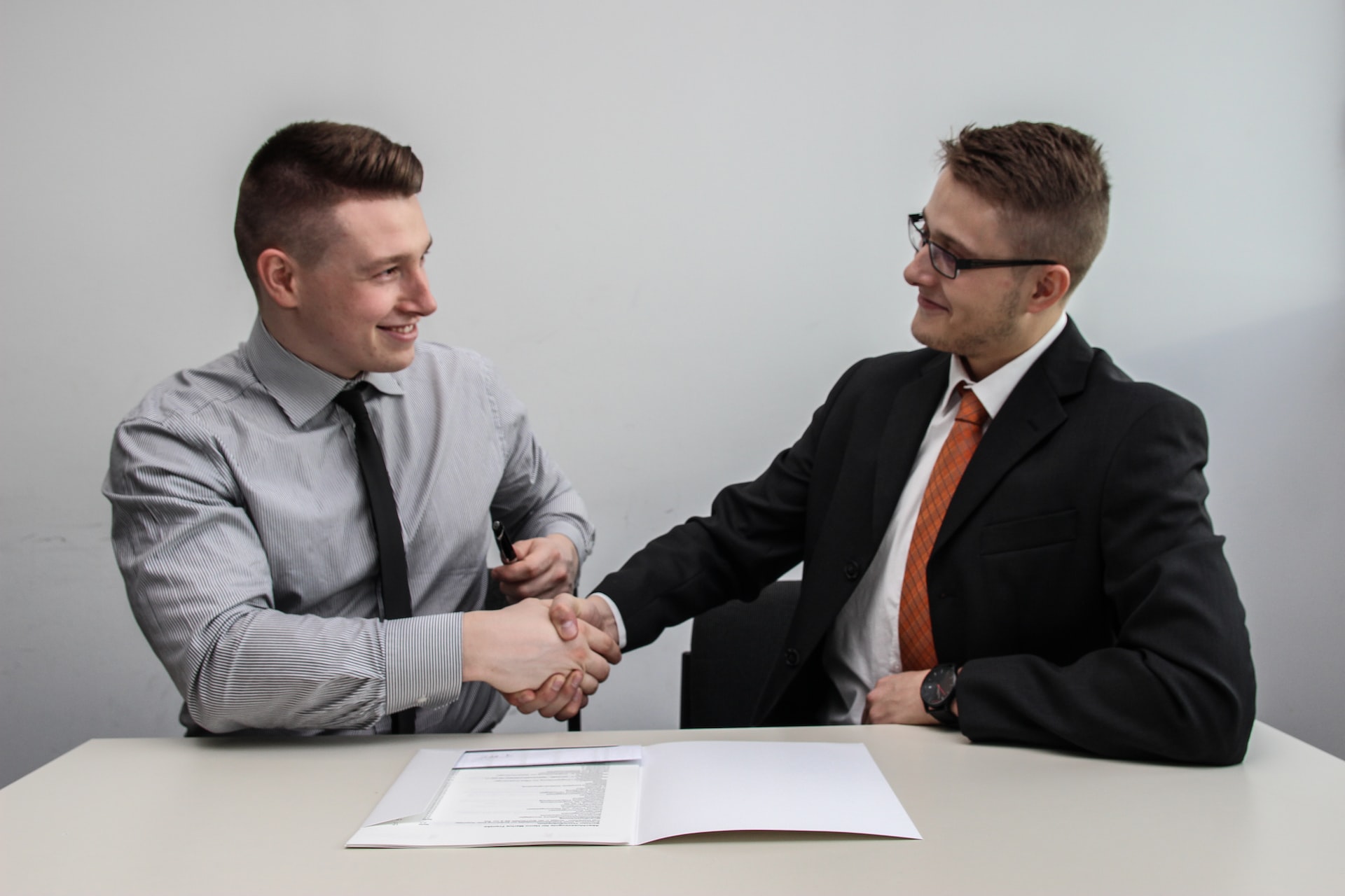 3 DICAS MATADORAS para ter mais clientes como freelancer
