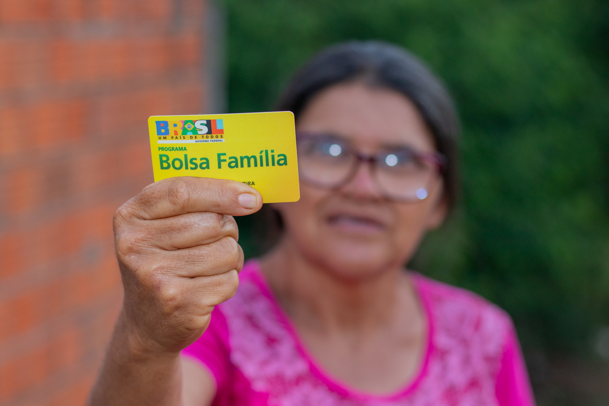 Estas pessoas estão FORA do Bolsa Família e não há o que fazer