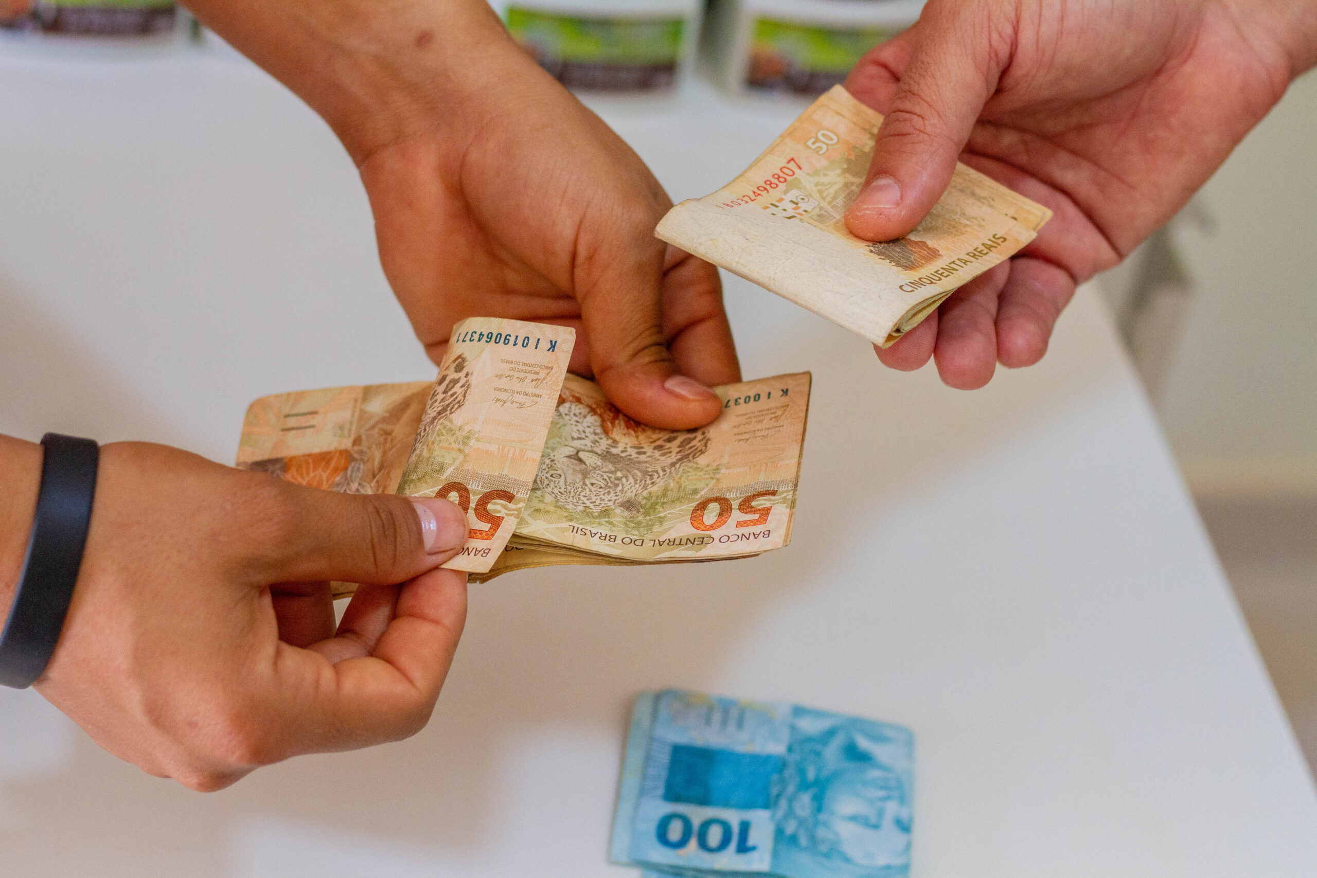 Cédulas de dinheiro brasileiro