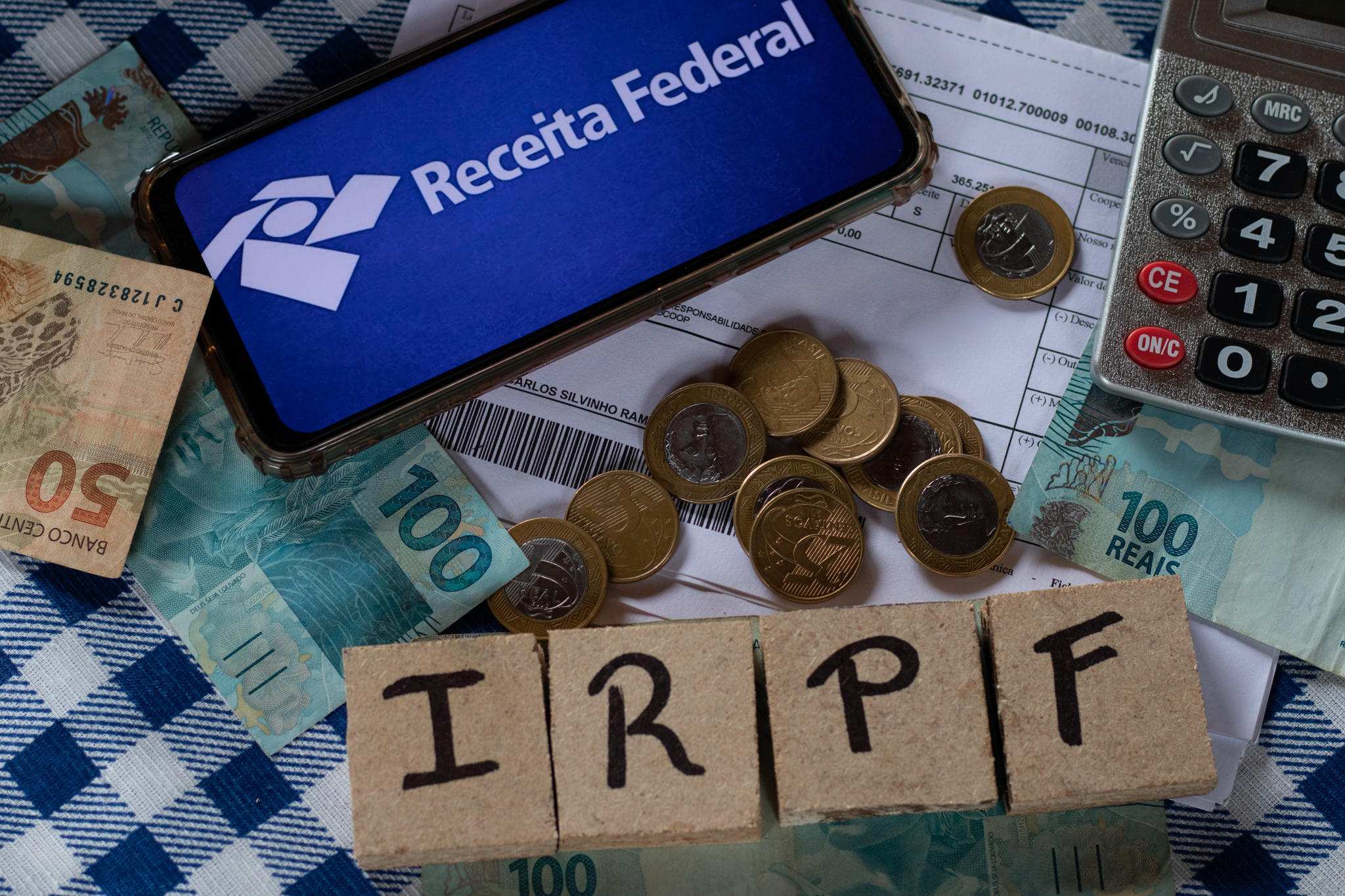 Saques do FGTS precisam ser declarados no Imposto de Renda 2023 Confira