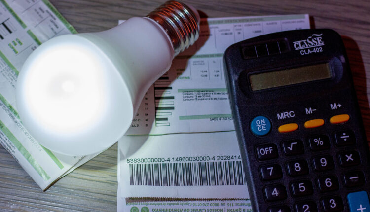 ENERGIA ELÉTRICA terá novo valor depois de acordo governamental