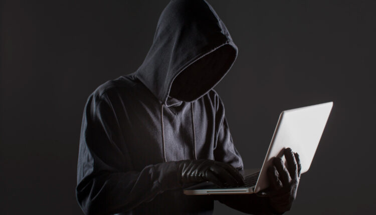 Hackers podem invadir sua conta pelo WhatsApp; novo golpe em curso