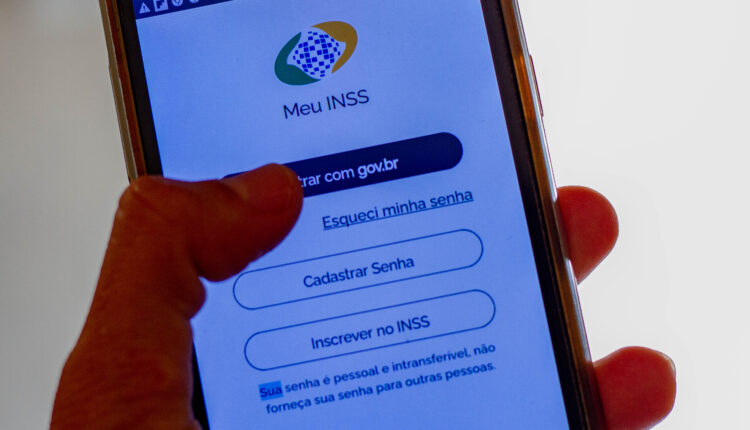 INSS SUSPENDEU o seu benefício Entenda o que pode ser feito