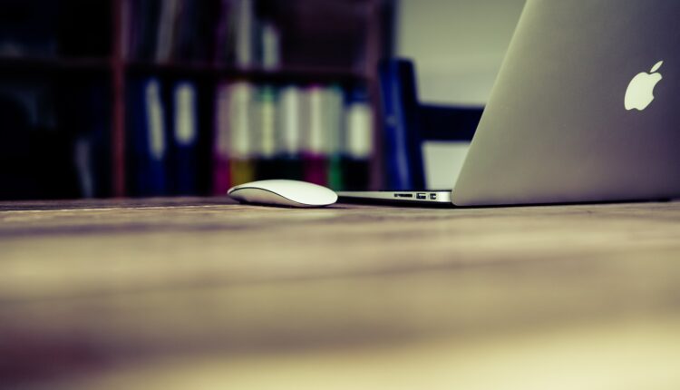 MacBook