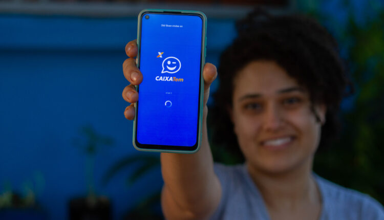 Quem receberá o novo ADICIONAL de R$ 112 no Caixa Tem em abril