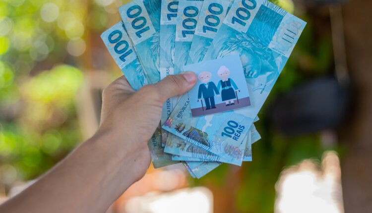 13º DO INSS veja os dias em que será antecipado neste ano