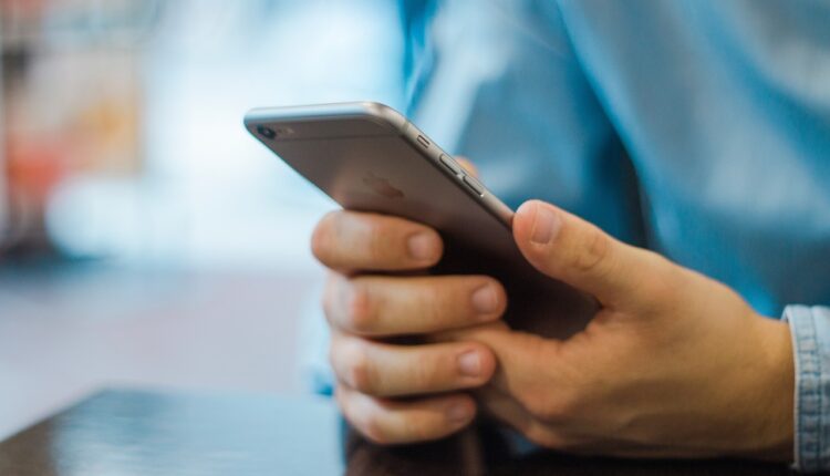 ALERTA GERAL 2 novos golpes por SMS estão pegando vítimas desprevenidas