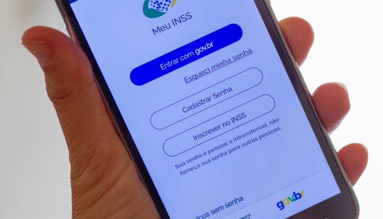 Alô, aposentados! Calendário do INSS tem novidade BOA DEMAIS