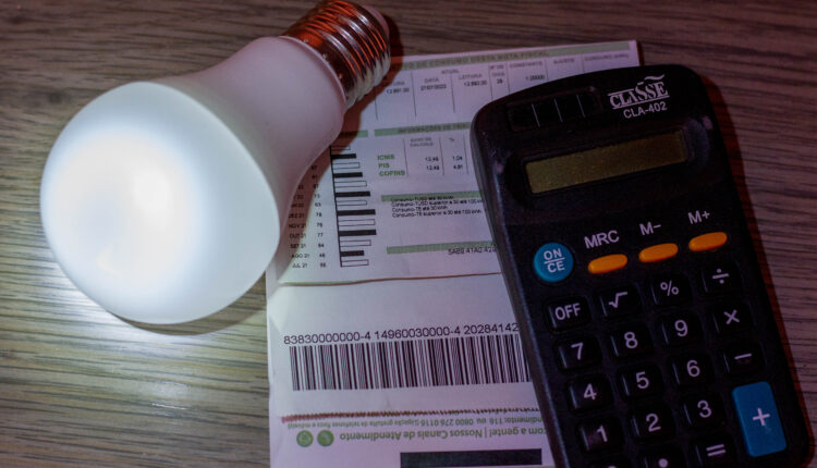 Faça estas 5 coisas e sua conta de luz vai levar um TOMBO