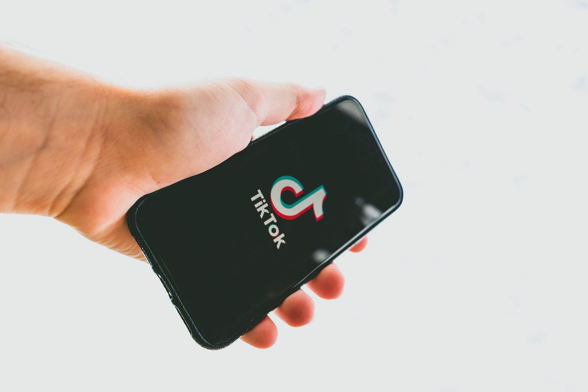 Faça isso e comece a ganhar dinheiro com TikTok, Instagram e Kwai