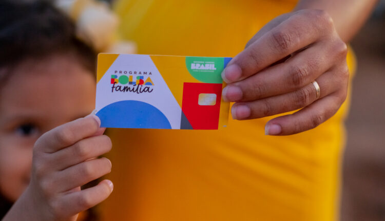 Filhos de até 18 ANOS terão adicional do Bolsa Família