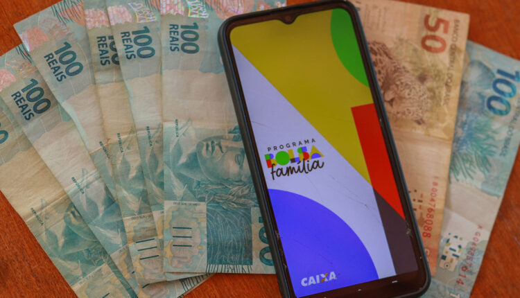 Novo valor do Bolsa Família será pago em junho para quem cumprir as REGRAS
