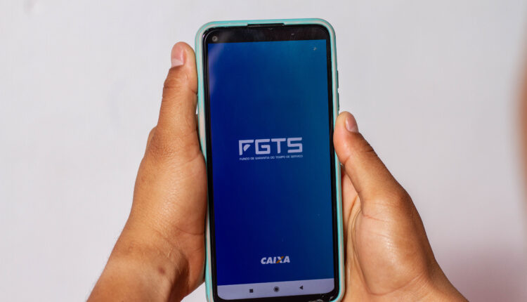 Quem pode aderir ao NOVO SAQUE do FGTS; valor disponível
