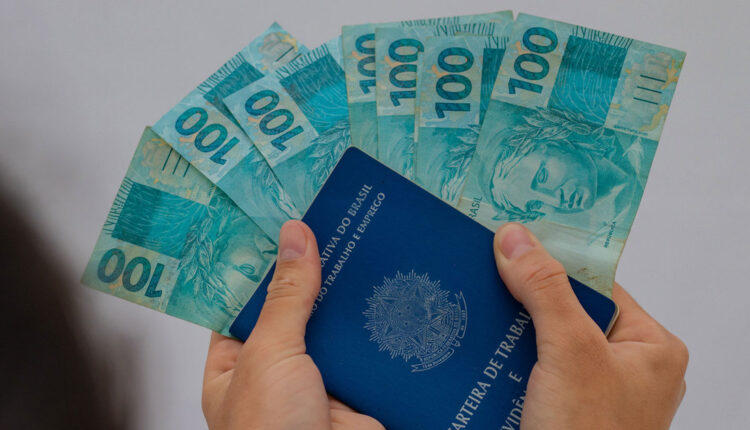 Salários de R$ 10 MIL: diversos concursos abertos com ÓTIMA remuneração