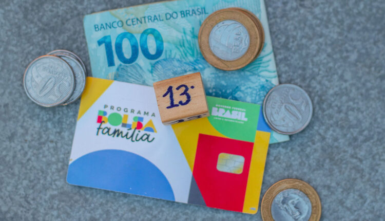 13º para TODOS os que recebem Bolsa Família em 2023? Entenda