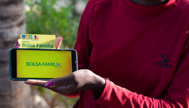 Aviso quem não contratou CONSIGNADO terá desconto no Bolsa Família