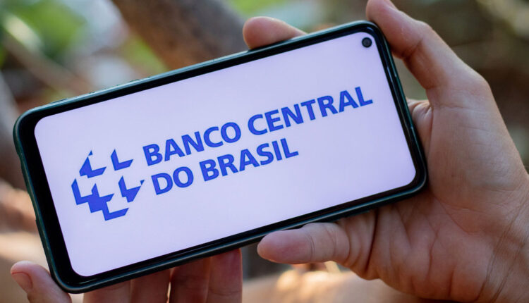 Banco Central dá início ao FIM do dinheiro comum; entenda por que