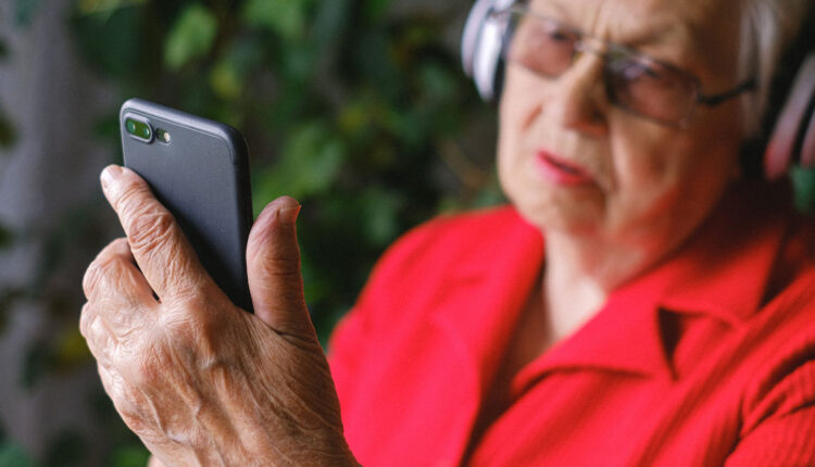 Botão do celular pode ser usado para SALVAR SUA VIDA