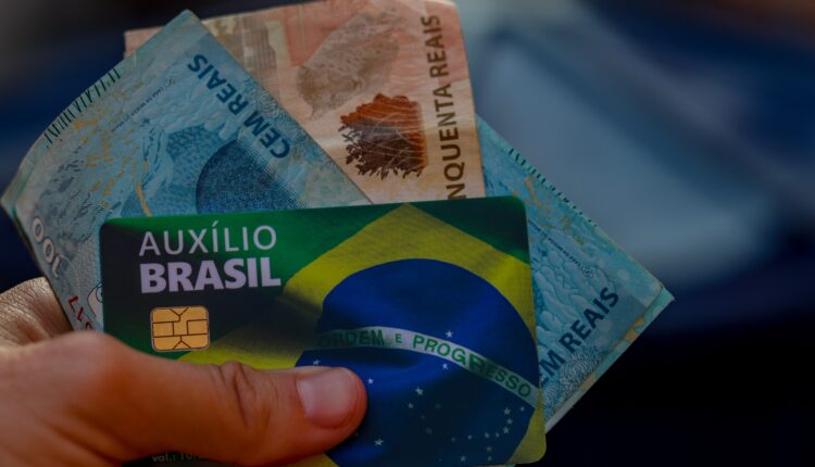 Auxílio Brasil