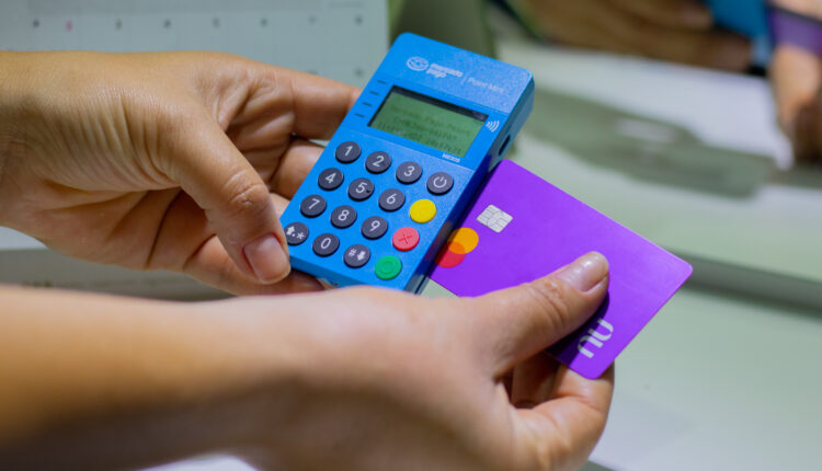 Chega de bla bla bla! Nubank ensina como aumentar o seu limite