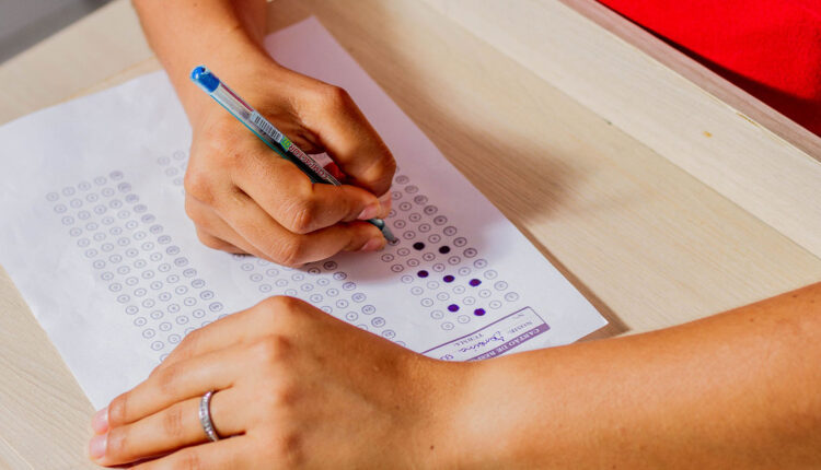 Como solicitar REVISÃO da nota em concurso público?
