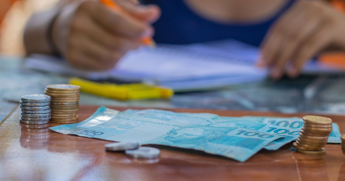 Estudantes têm direito a pedir R$ 5.800 do governo e não fazem ideia