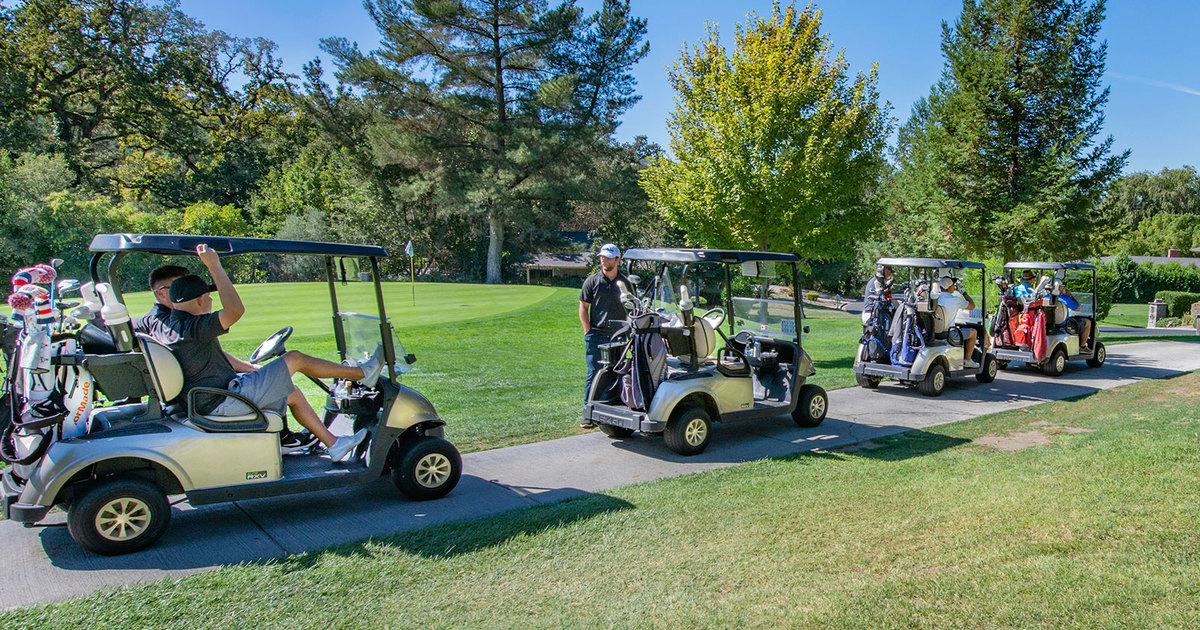 Norte-americanos estão trocando carros por CARRINHOS DE GOLFE; como assim?