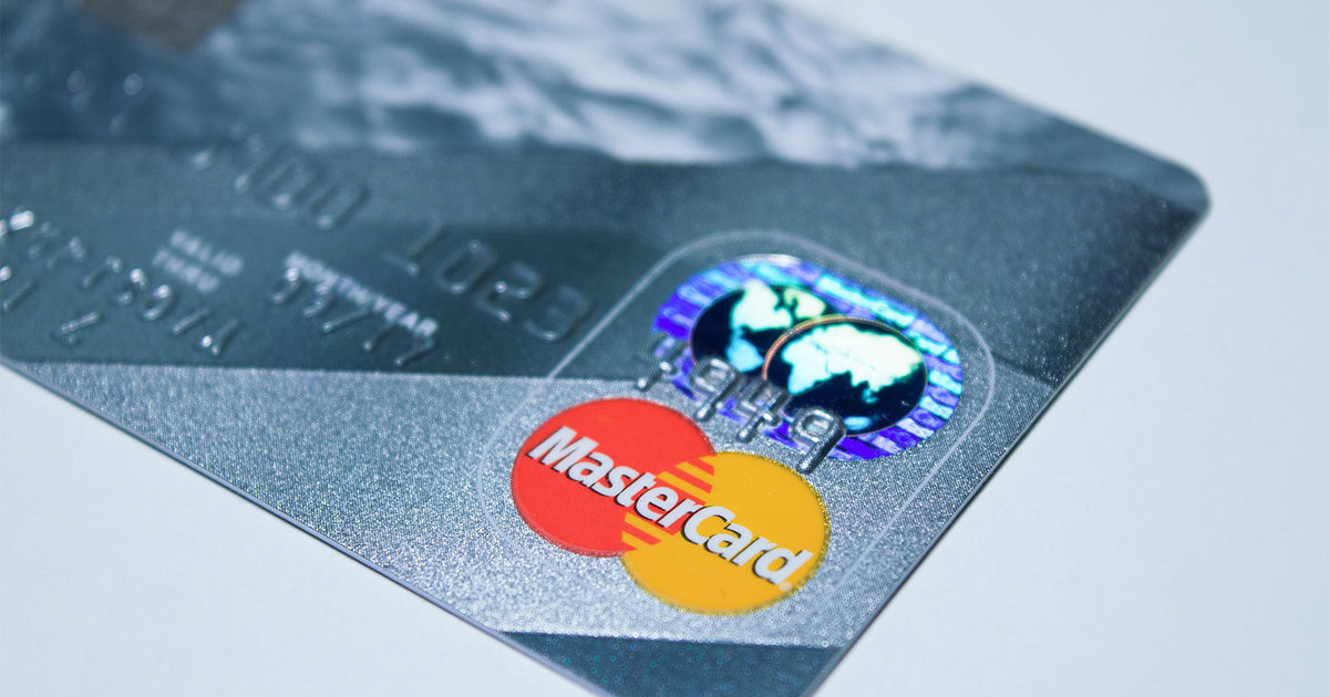 Prepare-se para ser presenteado! Mastercard oferece vale-presente de R$ 100