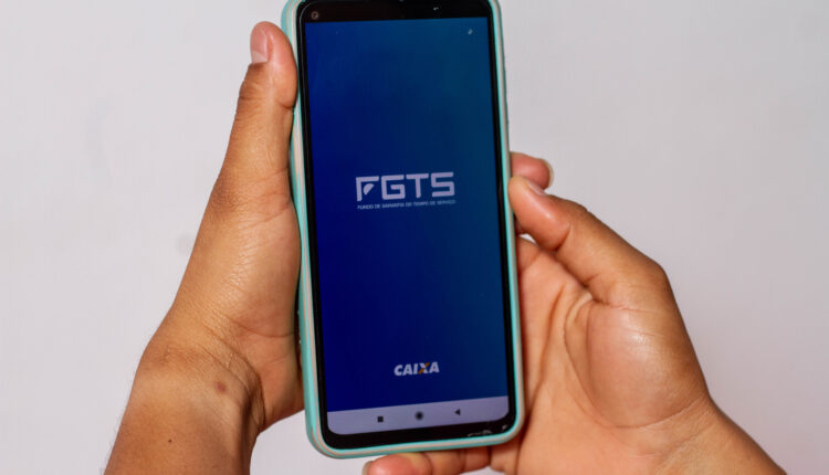 Quem pode receber parte dos LUCROS do FGTS TOTAL de R$ 15 bilhões