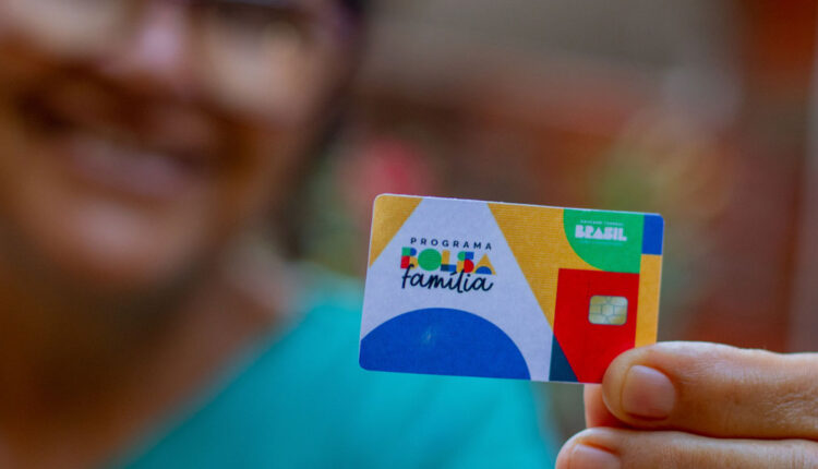Vitória FEMININA para as beneficiárias do Bolsa Família em JUNHO
