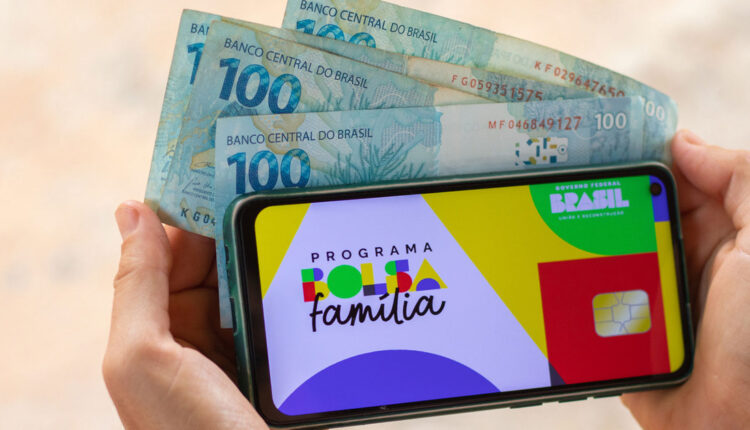 Muita gente pode SAIR do Bolsa Família após decisão do governo