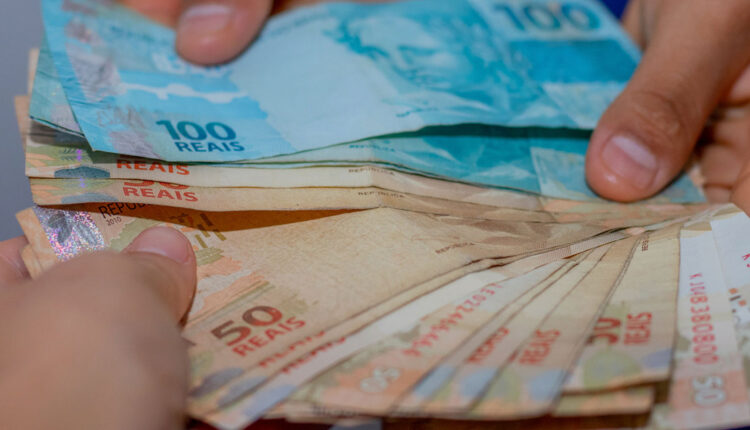 Aviso: brasileiros ainda têm R$ 7 bilhões de dinheiro esquecido para sacar