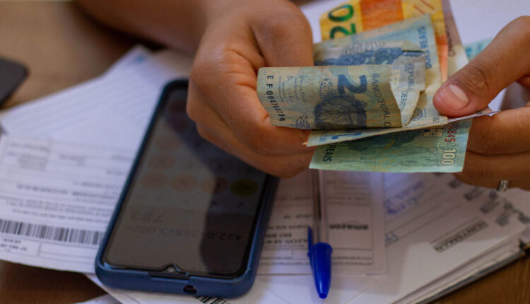 Saia do sufoco: quais bancos vão aderir ao programa de renegociação de dívidas