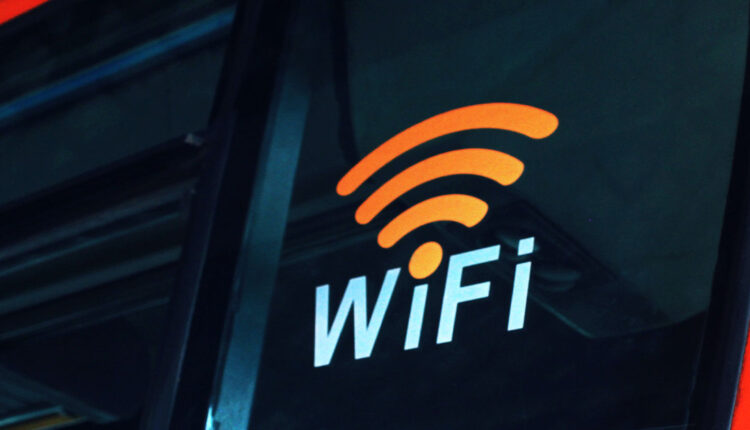 Ladrões escondidos de Wi-Fi estão na sua casa! Confira os 3 principais